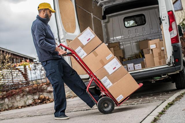 裝卸搬運公司與運輸設備租賃服務